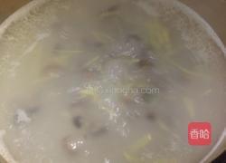 海参小米粥的做法图解6