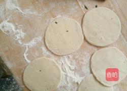 猪肉韭菜包子的做法图解7