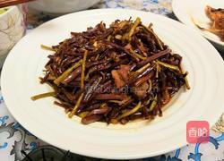 蕨菜炒肉的做法图解8