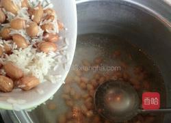 柴鱼花生粥的做法图解5