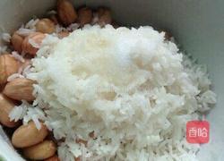 柴鱼花生粥的做法图解4