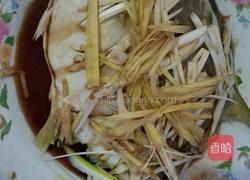 清蒸红酒扁平鱼的做法图解3