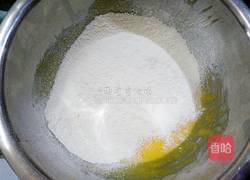 北海道戚风蛋糕的做法图解3