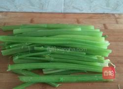 芹菜肉饺子馅的做法图解2