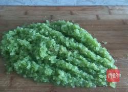 芹菜肉饺子馅的做法图解3