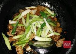 蒜苗回锅肉的做法图解8