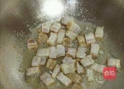 咸肉烧土豆的做法图解3