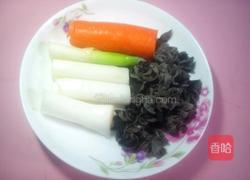 葱烧木耳的做法图解1