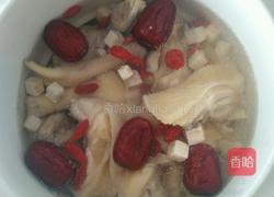 土茯苓炖鸡汤的做法图解4