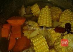 玉米排骨汤的做法图解8