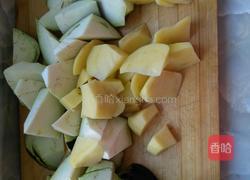 东北土豆炖茄子的做法图解2