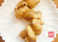 双椒爆炒肥肠的做法图解1