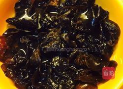 木耳刺身的做法图解1