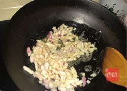 牛肉鸡蛋番茄酱意大利面的做法图解2