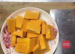 红烧南瓜的做法图解1
