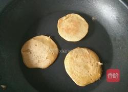 香蕉煎饼的做法图解4