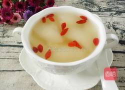 冰糖炖雪梨的做法图解1