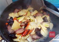 毛笋烧腊肉的做法图解8