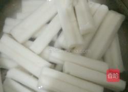 茄汁炒年糕的做法图解2