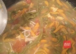 双色面条的做法图解6