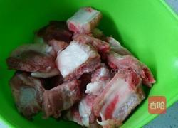 排骨五花炒辣椒的做法图解1