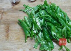 排骨五花炒辣椒的做法图解2