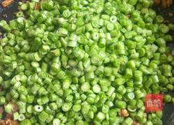 豆角肉末炒饭的做法图解5