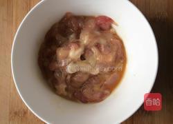 蚝油杏鲍菇菠菜炒肉的做法图解3