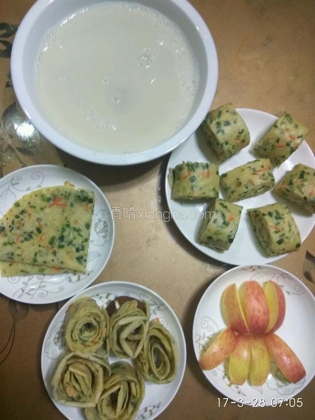豆浆和鸡蛋卷很配吆！