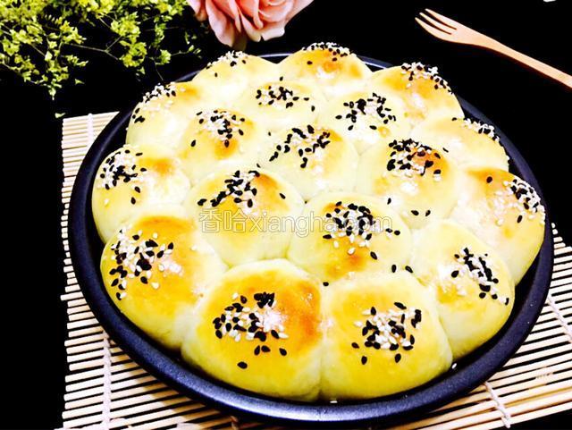 芝麻小面包