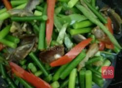 腊肉炒蒜苔的做法图解6