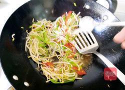 炒糖醋绿豆芽的做法图解6