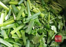 凉拌手撕白菜叶的做法图解3