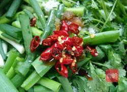 凉拌手撕白菜叶的做法图解7