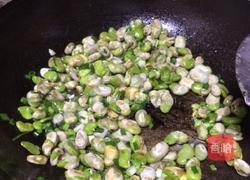 葱炒蚕豆的做法图解7