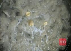 银耳莲子枸杞羹的做法图解4