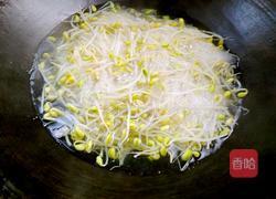 韭菜炒黄豆芽的做法图解4