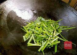 韭菜炒黄豆芽的做法图解7