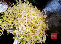 韭菜炒黄豆芽的做法图解8