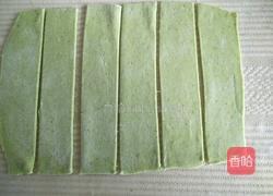 火腿肠爱心蝴蝶面的做法图解4