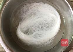 娃娃菜蒸粉丝的做法图解2