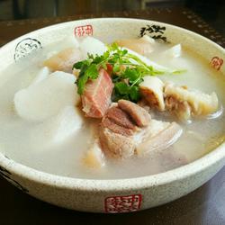 京华火腿炖猪脚的做法[图]