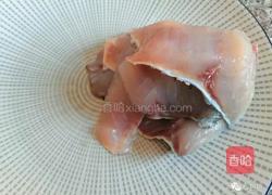 上汤鲤鱼的做法图解2