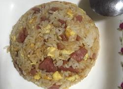 香肠蛋炒饭