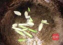 青椒炒茄子的做法图解4