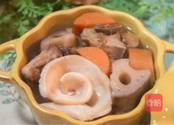 胡萝卜莲藕排骨花胶汤的做法图解5
