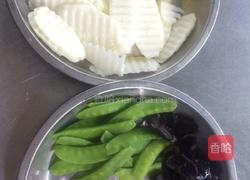 培根小炒的做法图解1