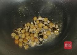 酸辣海鲜米线的做法图解7