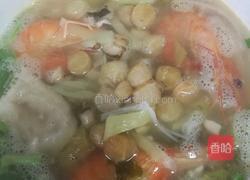 酸辣海鲜米线的做法图解14