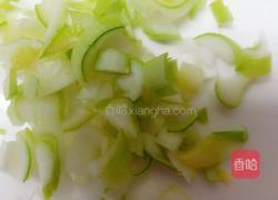 胡萝卜黄瓜炒玉米的做法图解4